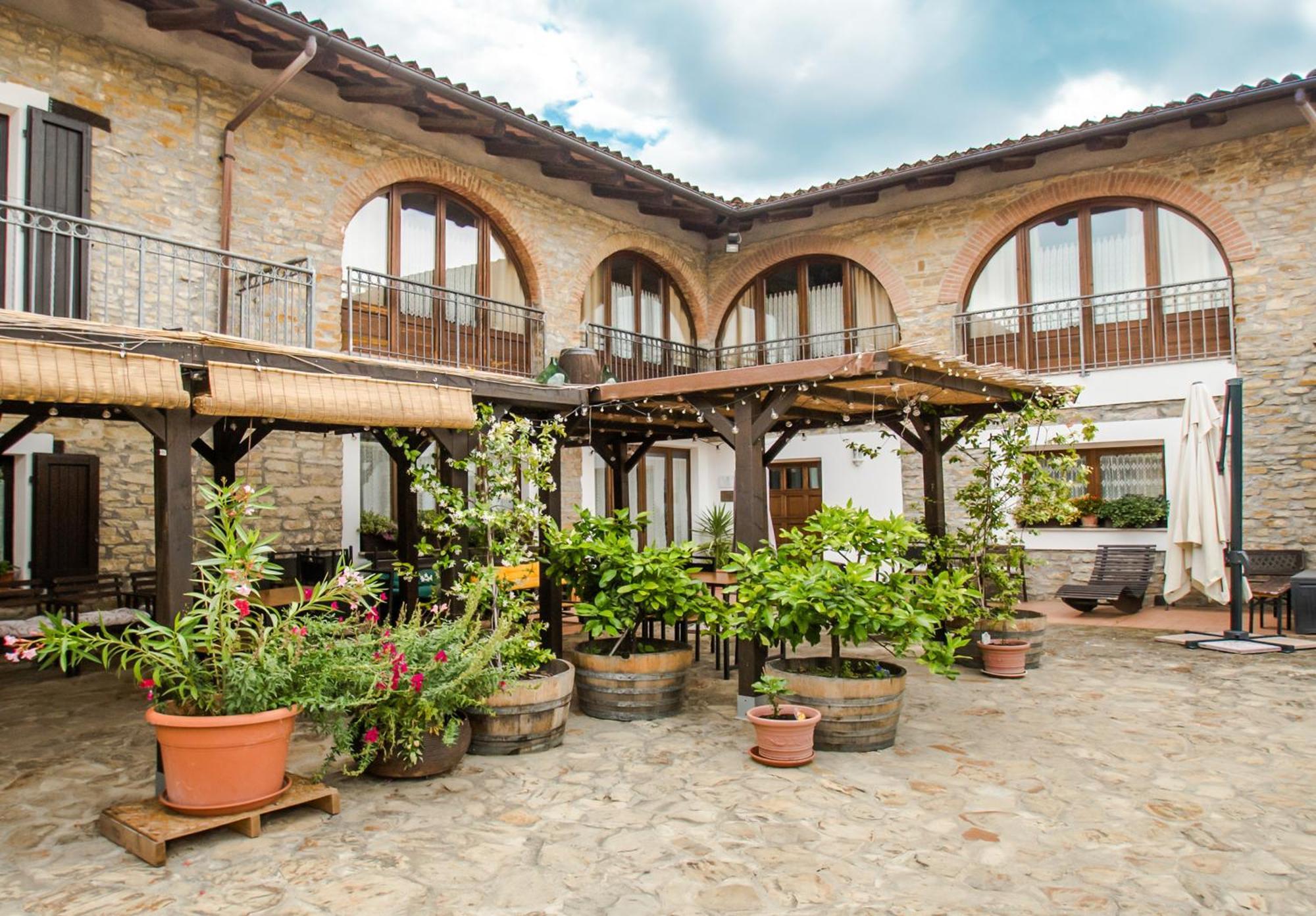 Agriturismo Tenuta San Giuseppe Cossano Belbo Eksteriør billede