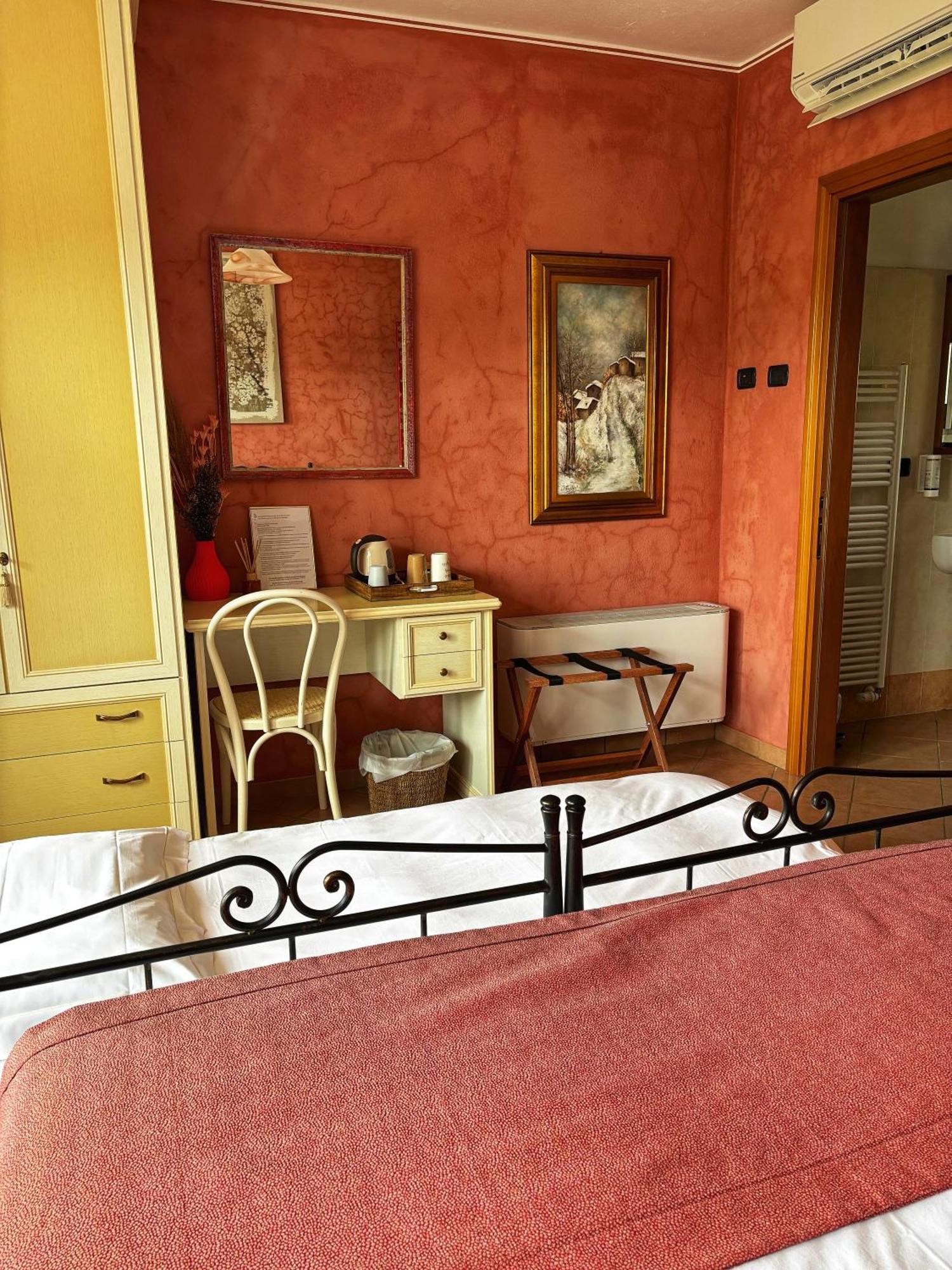 Agriturismo Tenuta San Giuseppe Cossano Belbo Eksteriør billede