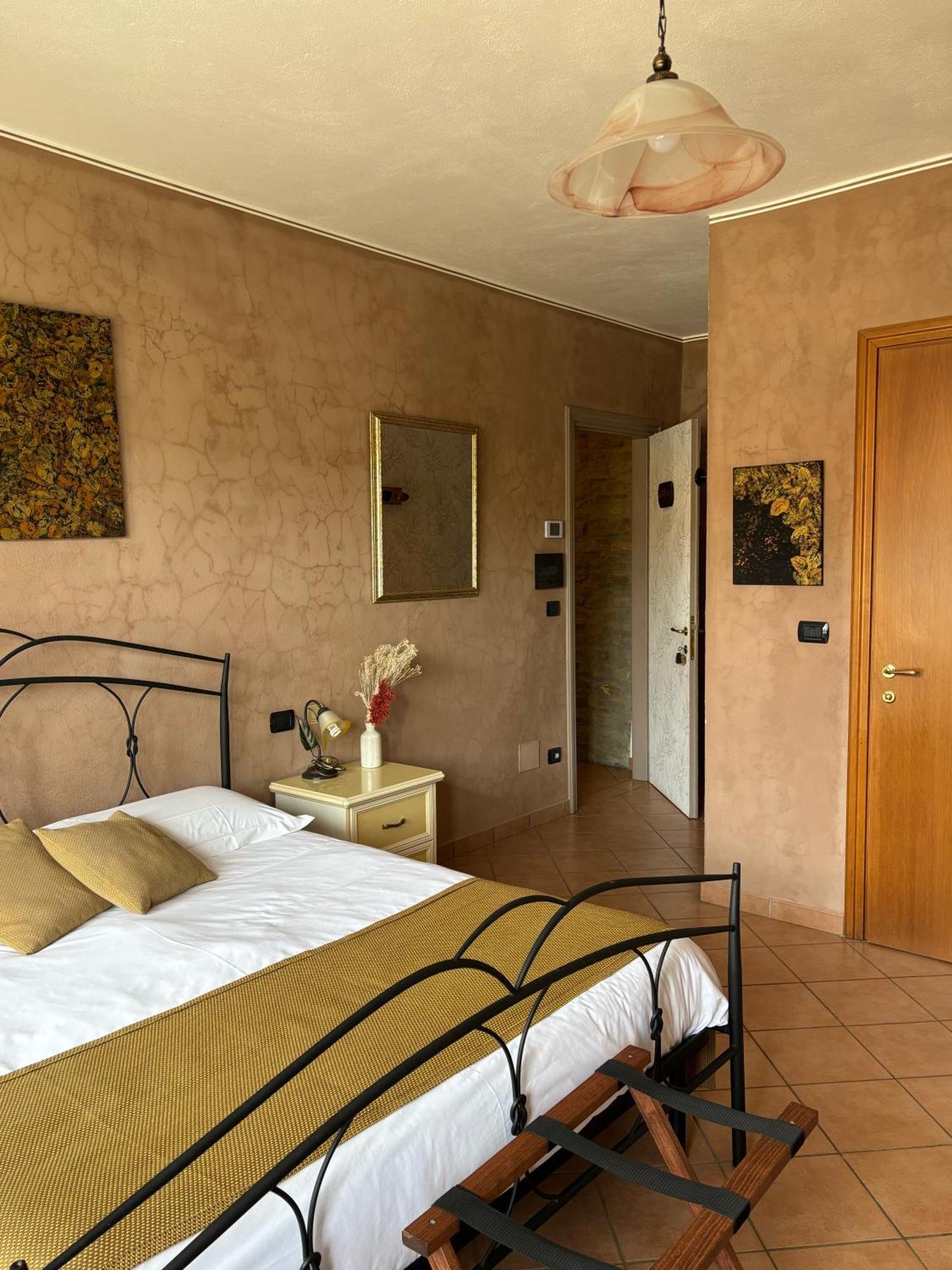 Agriturismo Tenuta San Giuseppe Cossano Belbo Eksteriør billede