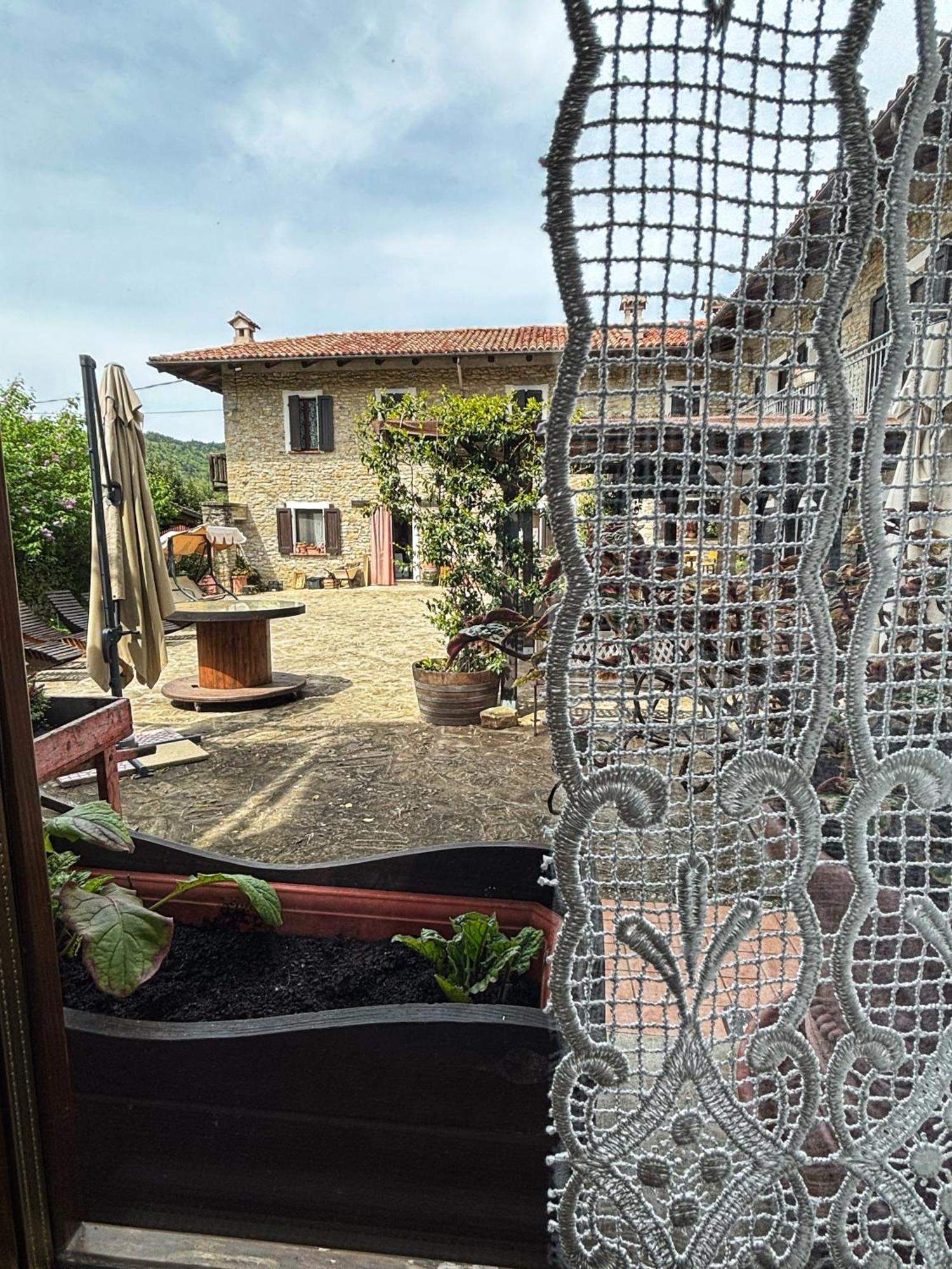 Agriturismo Tenuta San Giuseppe Cossano Belbo Eksteriør billede